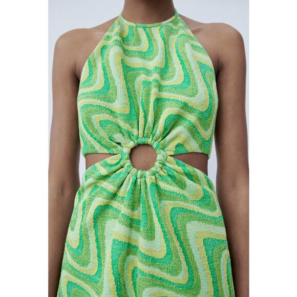 Zara Jacquard Mini Dress Halter Neck Cut-Out 70s Swirl Print Green Bloggers Fav - Picture 6 of 11